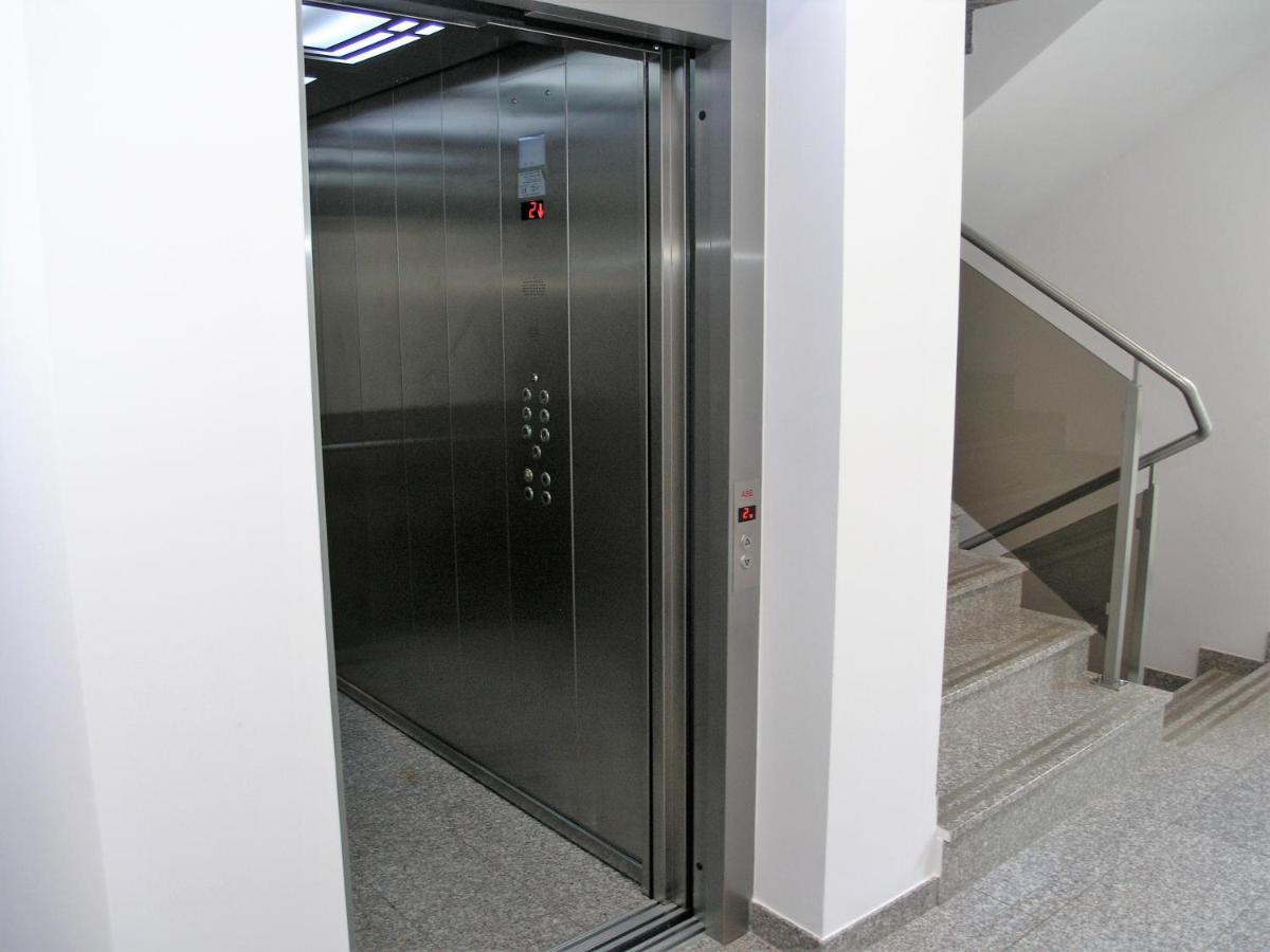 Apartament Metro Kowienska Warszawa Eksteriør billede